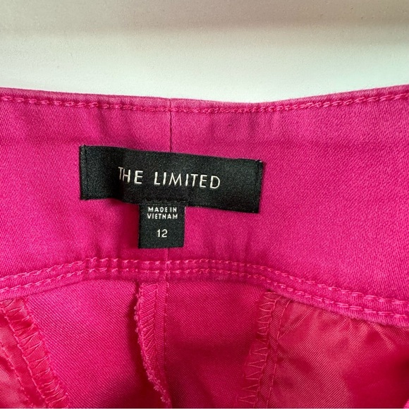 The Limited Hot Pink Shorts with Scalloped Hem – Size 12 - Picture 5 of 7